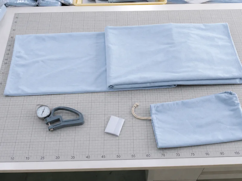 Air-conditioning small blanket product sample